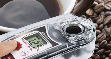 how does coffee refractometer work